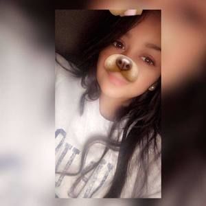 Meet your Posher, Alejandra